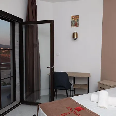 Molon Lave Szálloda