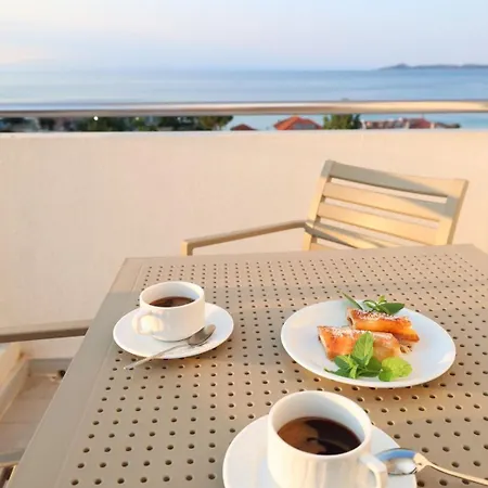 Szálloda Molon Lave *